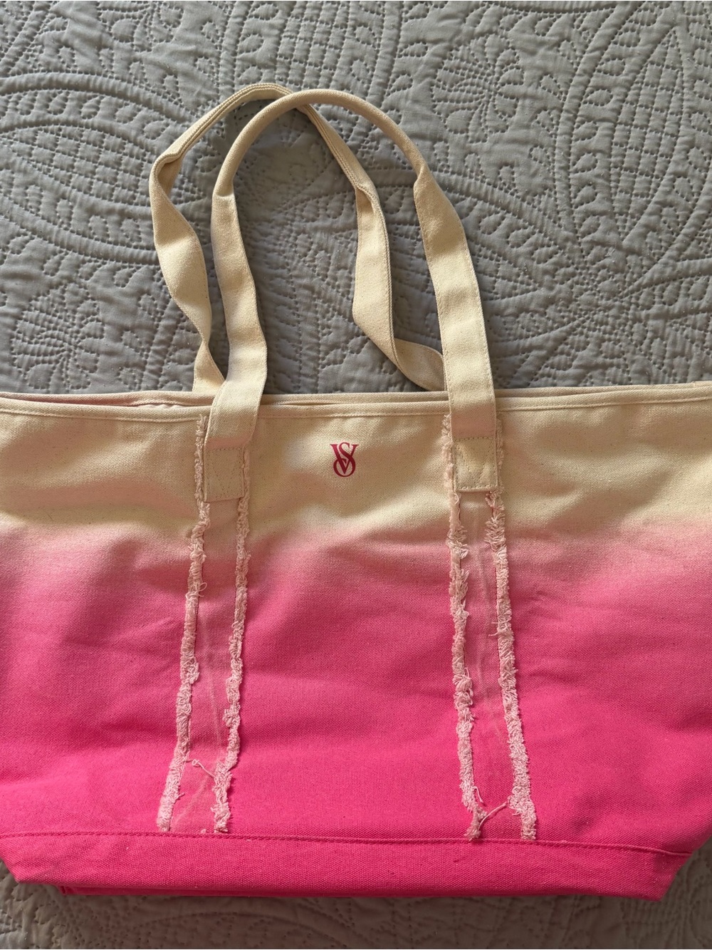 NWOT Extra Large Victoria’s Secret Zip Tote VS Jumbo Canvas Ombre Pink New